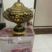 شکلات خوری و گز دان