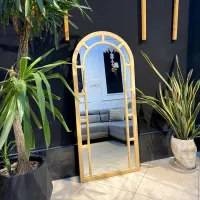 قاب آینه تک شاخ