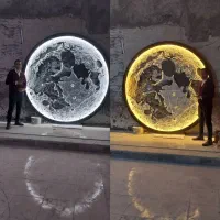 تابلو پتینه ماه و کره زمین «« تخفیف ویژه»»|تابلو، نقاشی، عکس|شیراز, باغ تخت|دیوار