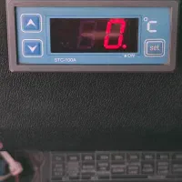 نیسان یخچالدار مدل۹۷|خودرو سواری و وانت|اصفهان, باغ دریاچه|دیوار