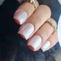 خدمات تتو بدن و کاشت ناخن در خانه