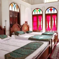 هتل سنتی زرتاج|اجارهٔ کوتاه‌مدت آپارتمان و سوئیت|اصفهان, درب کوشک|دیوار