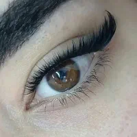 کاشت مژه و لیفت به مدت محدود فقط ۲۵۰ بهمراه آموزش
