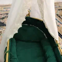 تخت گهواره کودک سلطنتی