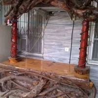 پیشخوان و بار چوبی جنگلی خاص