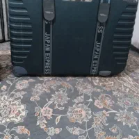 ۲عدد چمدان لباس در دو سایز سالم بدون ایراد|کیف، کفش، کمربند|همدان, |دیوار