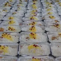 آشپزخانه خانه بیرون بر با انواع غذاها درخدمتیم