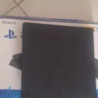 دستگاه ps4 اکانتی تمیز و سالم ۵۰۰ گیگ اسلیم