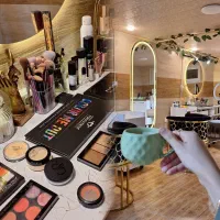 استخدام در سالن زیبایی الماس