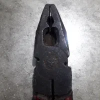 یک عدد انبور دست سالم بدون هیچ ایرادی