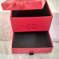 جعبه هدیه و گل کشو دار