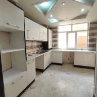 آپارتمان 100 متری/فول امکانات/10سال ساخت