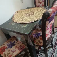 میزناهارخوری چهار نفره تمیزوسالم