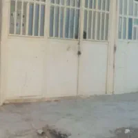 مغازه در گوشه