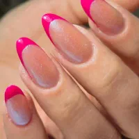 کاشت ناخن حرفه ای با قیمت منصفانه مشهد|خدمات آرایشگری و زیبایی|مشهد, شهید معقول|دیوار