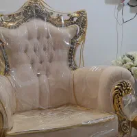 یک دست مبل سلطنتی ۹ نفره در حد نو و بسیار تمیز