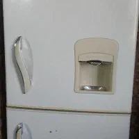 یخچال نیم فریزر آیسان