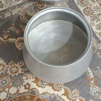 قابلمه وتشت خمیر|ظروف پخت‌وپز|ایلام, |دیوار