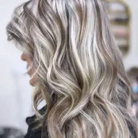 رنگکار ناخنکار مژه کار