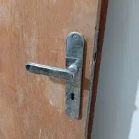 تعدادی در چوبی و آلمینیومی و پنجره|مصالح و تجهیزات ساختمان|دامغان, |دیوار