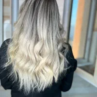 لایت و بالیاژ اقتصادی فقط ۱۵ تا ۲۵ فویل|خدمات آرایشگری و زیبایی|تهران, تهرانپارس غربی|دیوار