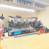 استخدام کمک باریستا ، سالن کار ، ویتر (خانم)