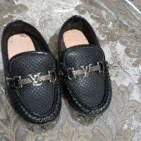 تعدادی لباس بچه گانه|کفش و لباس بچه|قم, محمد آباد|دیوار