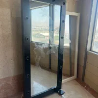 ۱ عدد آینه میکاپ و سه عدد آینه قابدار با فریم MDF|آرایشگاه و سالن‌های زیبایی|کرج, عظیمیه|دیوار