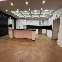 240متر لوکس و مجلل در خیابان کارگر پارک2خودرو