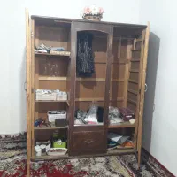 کمد عتیقه قدمت دار محکم. با آینه تحویل میدم|جاکفشی، کمد، دراور|کرج, پیشاهنگی|دیوار