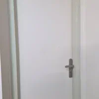 درب اتاق و حمام