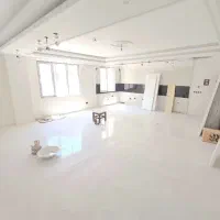 نوساز/کلیدنخورده/خوش نقشه/زیر قیمت/فول نزدیک مترو