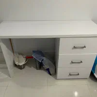 میز‌کار و شلف لاک