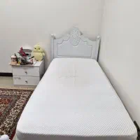 تخت یه نفره سالم فروش فوری|تخت و سرویس خواب|تهران, نظامی گنجوی (توانیر)|دیوار