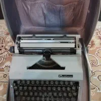 ماشین  تایپ آبتیما آلمانی در حد نو