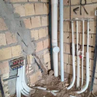 لوله کشی اب وسرد گرم فاظلاب پکیج پویان