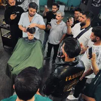 آموزشگاه آرایشگری|خدمات آموزشی|اندیشه, اندیشه فاز ۱|دیوار