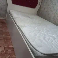 تخت یک نفر در حد|تخت و سرویس خواب|رشت, بیجارپس|دیوار