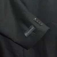 کت برند با دوخت مناسب در حد نو