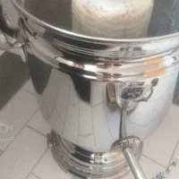 سماور مجلسی بسیار ضخیم قدیمی|قوری، کتری، قهوهساز دستی|میانه, |دیوار