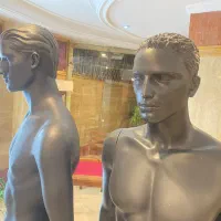 ۲ عدد مانکن مردانه خوش استایل ترک و وسایل دیگر|فروشگاه و مغازه|رشت, حومه رشت|دیوار