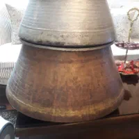 دیکچه مسی|کلکسیون اشیاء عتیقه|شهر ری, دیلمان|دیوار