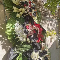 تاج گل مصنوعی ترحیم|گل مصنوعی|اراک, |دیوار