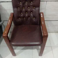 میز اداری و صندلی انتظار