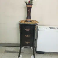 میز تلفن و گلدان چوب