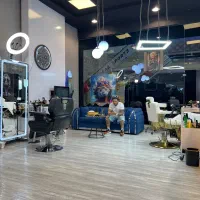 استخدام آرایشگر ماهر