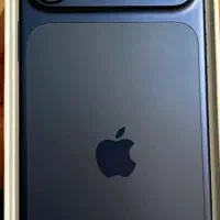 ایفن ۱۷ پرو معکس