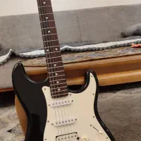 گیتار الکتریک آریا مدل STG اصل کره با آمپلی فایر