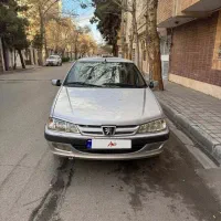 پژو پارس ۸۷ بی‌رنگ