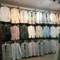 فروشنده خانم